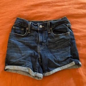 Women’s Levi Mid Length Blue Jean Shorts Size 26